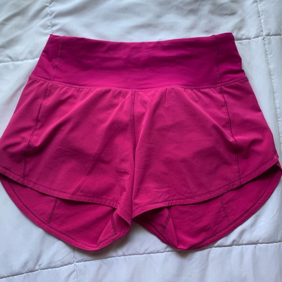 lululemon ripened raspberry MR short 4” - Picture 2 of 5